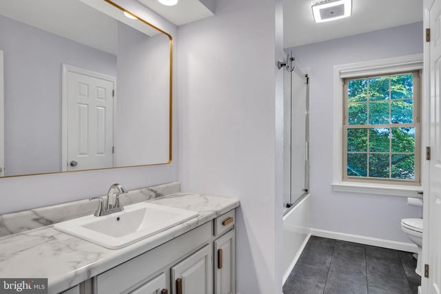 2509 NOLT RD, Lancaster, PA 17601