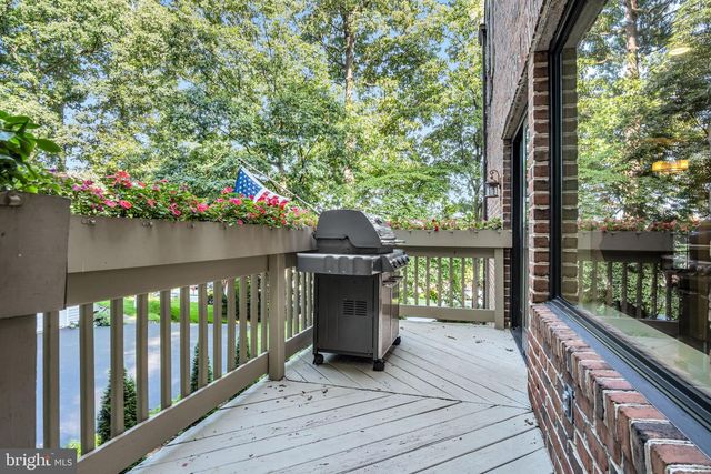 2509 NOLT RD, Lancaster, PA 17601