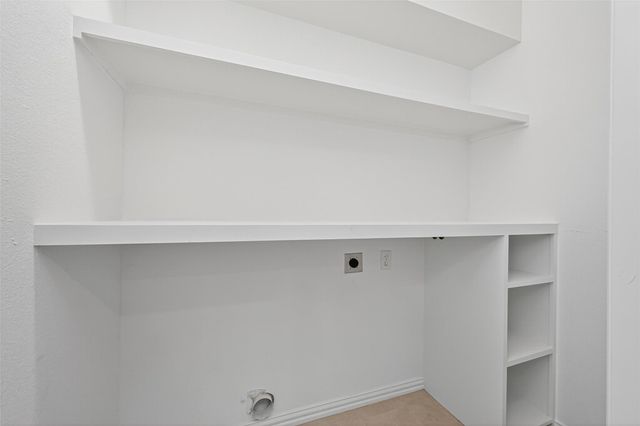 10594 Rustling Oaks Drive, Conroe, TX 77303