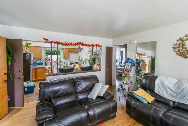 805 N 22nd Avenue, Melrose Park, IL 60160