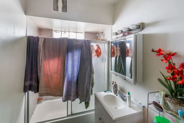 805 N 22nd Avenue, Melrose Park, IL 60160