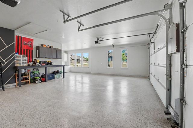 460 Old Farm Road, Edmond, OK 73034