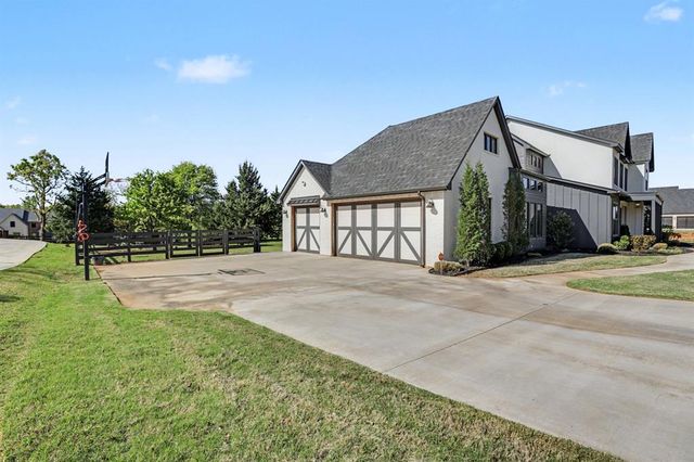 460 Old Farm Road, Edmond, OK 73034