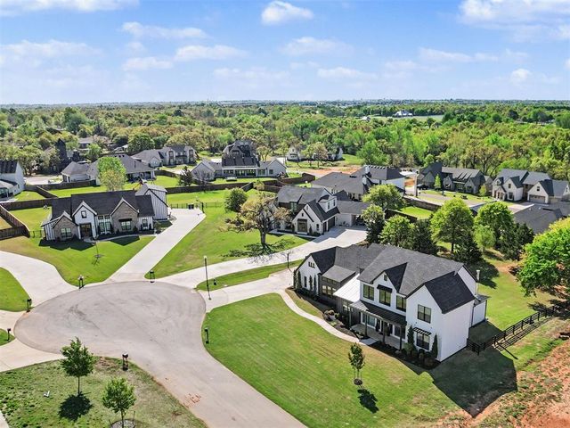460 Old Farm Road, Edmond, OK 73034