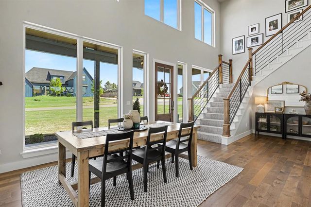 460 Old Farm Road, Edmond, OK 73034