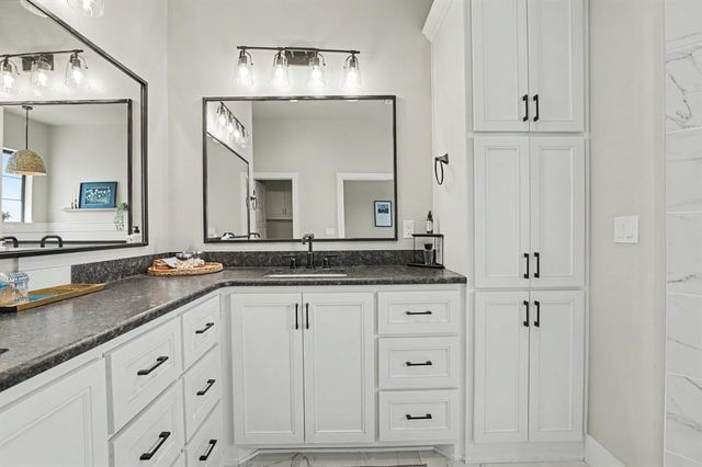 460 Old Farm Road, Edmond, OK 73034