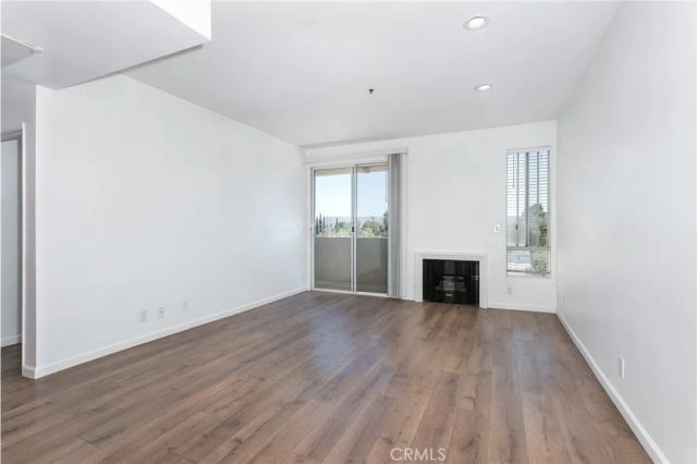 19350 Sherman Way 208, Reseda, CA 91335