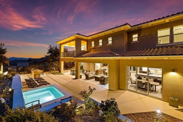 519 Ledge Street, San Marcos, CA 92078