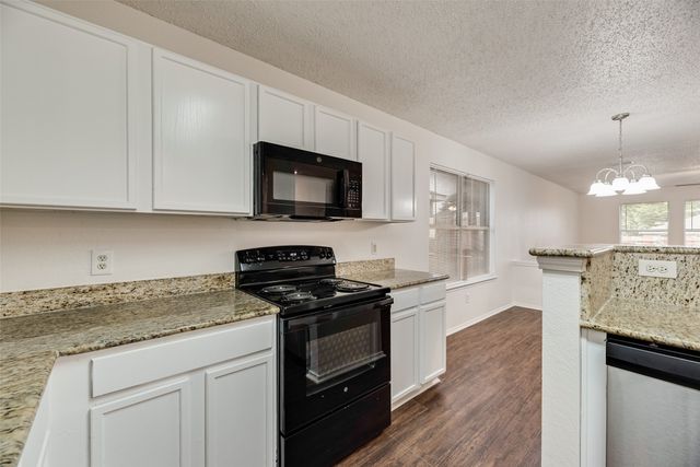 2938 Marquis Lane, Lancaster, TX 75134