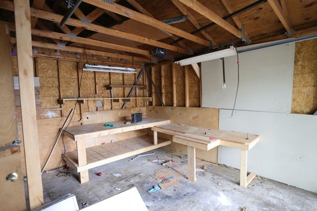 1138 S Hydraulic St, Wichita, KS 67211