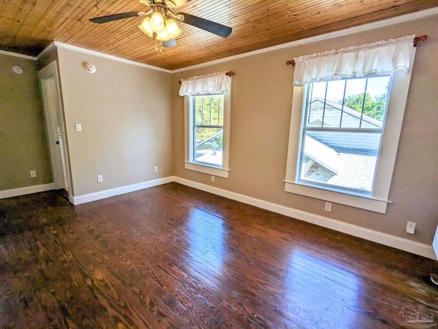 1705 N 17th Ave, Pensacola, FL 32503