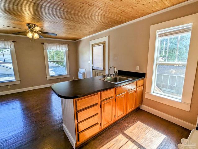 1705 N 17th Ave, Pensacola, FL 32503