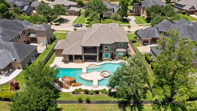 26 Little Rise Drive, Missouri City, TX 77459