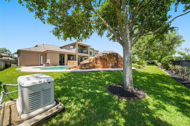 26 Little Rise Drive, Missouri City, TX 77459
