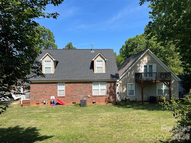 5111 Clearwater Road, Charlotte, NC 28217