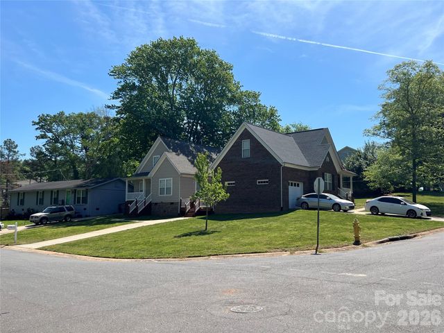 5111 Clearwater Road, Charlotte, NC 28217