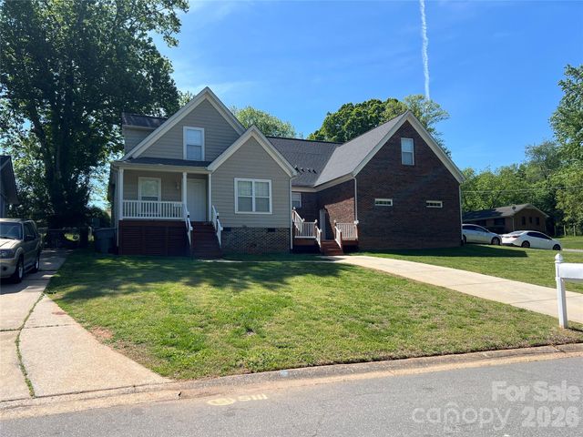 5111 Clearwater Road, Charlotte, NC 28217