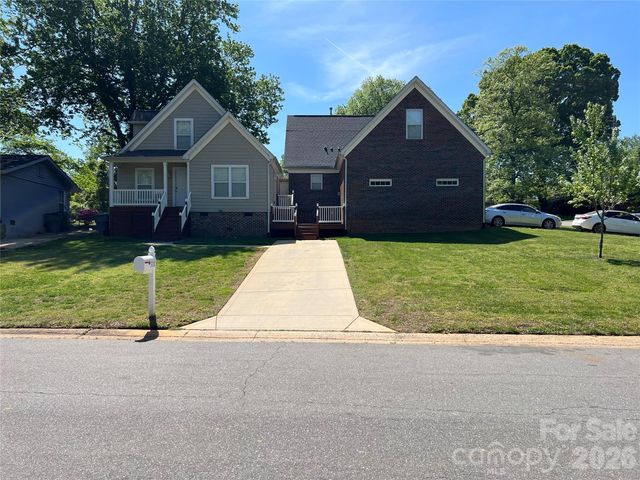 5111 Clearwater Road, Charlotte, NC 28217