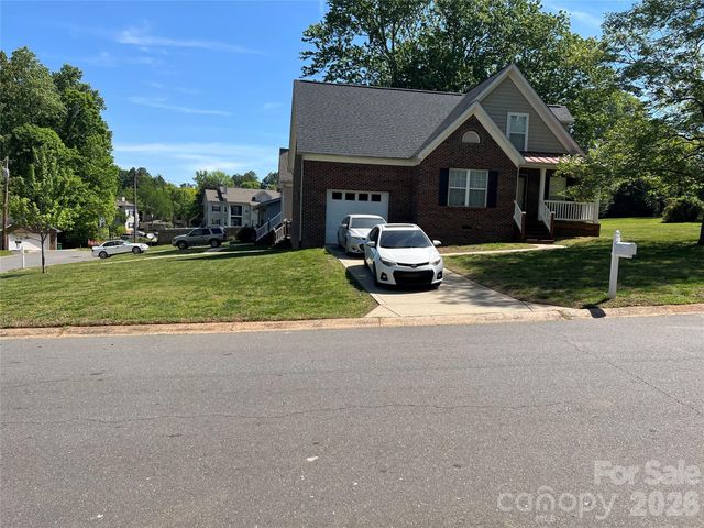 5111 Clearwater Road, Charlotte, NC 28217