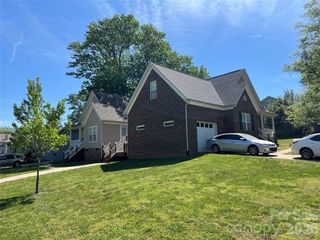 5111 Clearwater Road, Charlotte, NC 28217