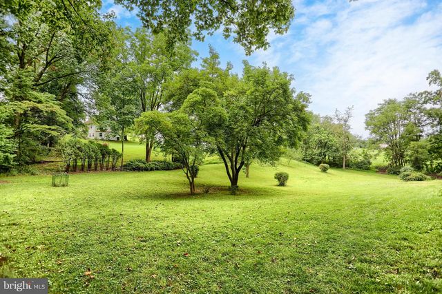 5652 UNION DEPOSIT RD, Harrisburg, PA 17111
