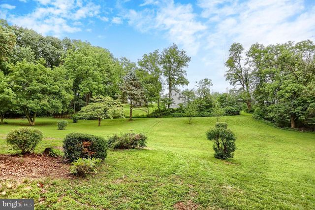 5652 UNION DEPOSIT RD, Harrisburg, PA 17111