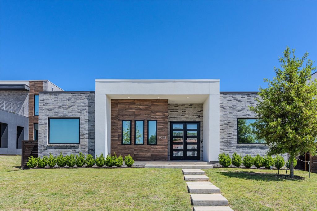 9742 Sunset Drive, Frisco, TX 75033