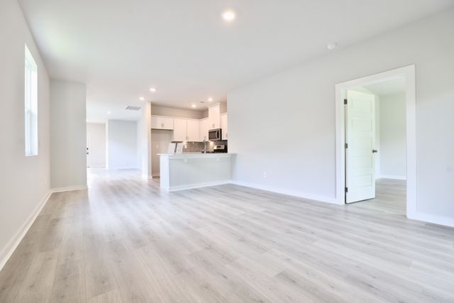 1005 Stoney Brook Pvt Bend, Gallatin, TN 37066