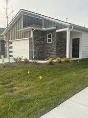 1005 Stoney Brook Pvt Bend, Gallatin, TN 37066