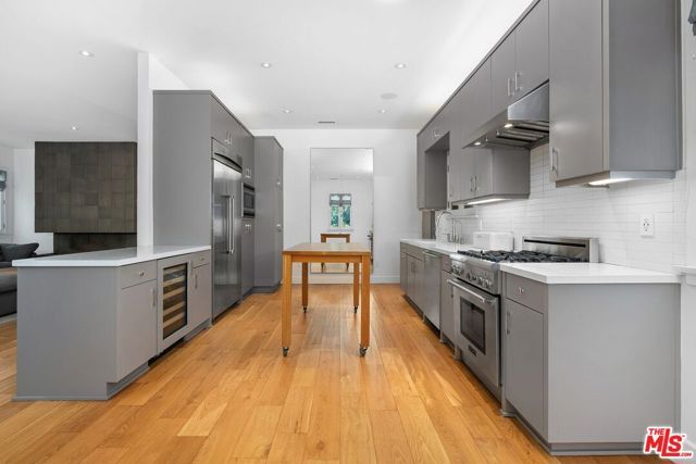 429 N Lucerne Boulevard, Los Angeles, CA 90004