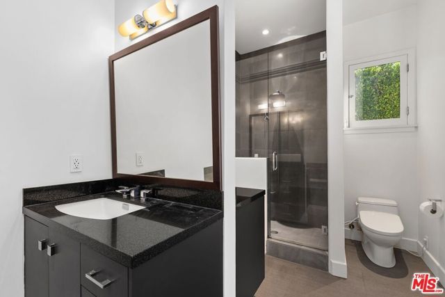 429 N Lucerne Boulevard, Los Angeles, CA 90004