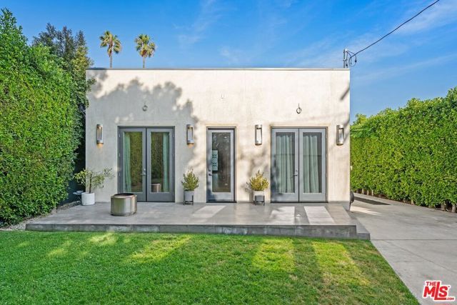 429 N Lucerne Boulevard, Los Angeles, CA 90004