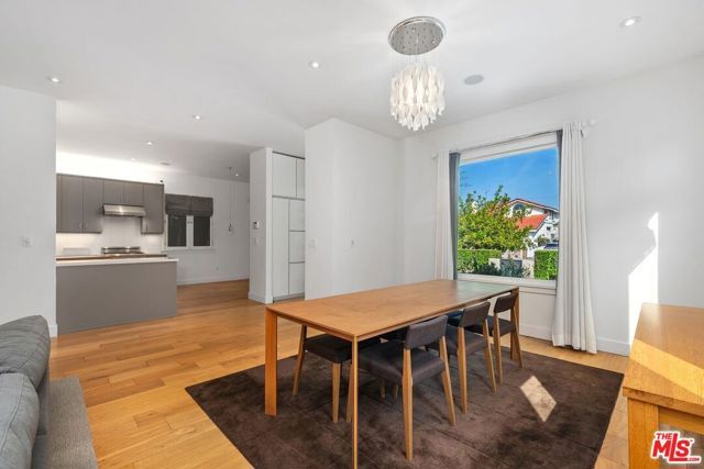 429 N Lucerne Boulevard, Los Angeles, CA 90004