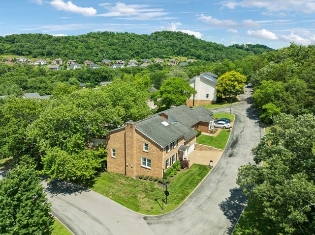 1621 Old Fowlkes Dr, Brentwood, TN 37027
