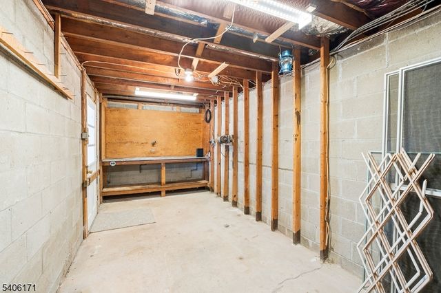 347 High Crest Dr, West Milford Twp., NJ 07480