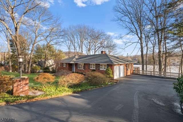 347 High Crest Dr, West Milford Twp., NJ 07480