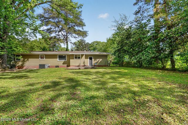 1639 Lockwood Avenue, Jackson, MS 39211