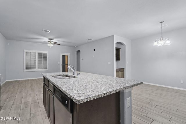 12257 Desert Vista Avenue, El Paso, TX 79938