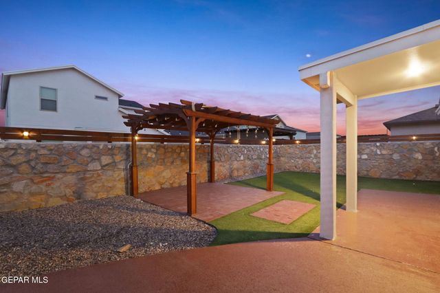 12257 Desert Vista Avenue, El Paso, TX 79938