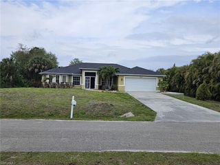 713 Palmetto AVE, Lehigh Acres, FL 33972