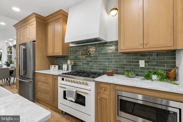 1706 CHRISTIAN, Philadelphia, PA 19146