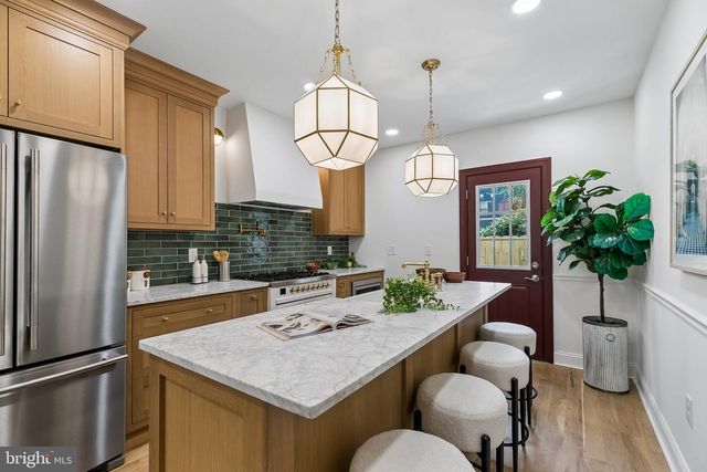 1706 CHRISTIAN, Philadelphia, PA 19146