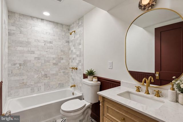 1706 CHRISTIAN, Philadelphia, PA 19146