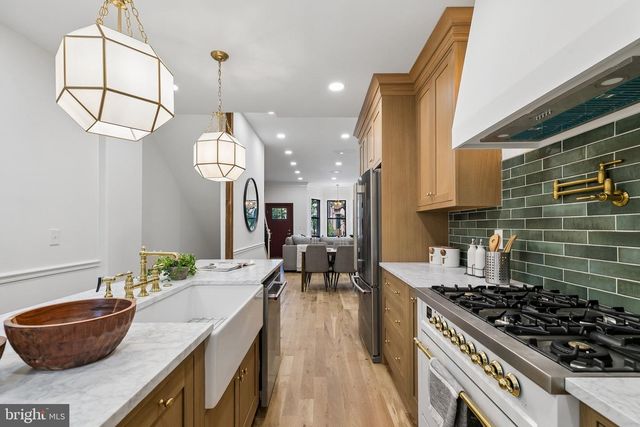 1706 CHRISTIAN, Philadelphia, PA 19146