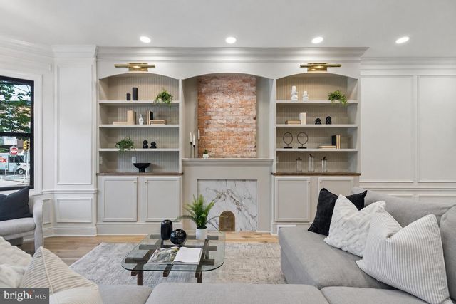 1706 CHRISTIAN, Philadelphia, PA 19146