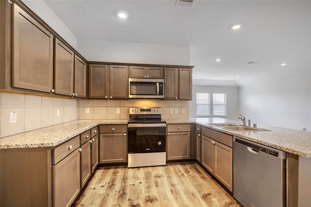 3327 Hawkins Drive, Fate, TX 75189