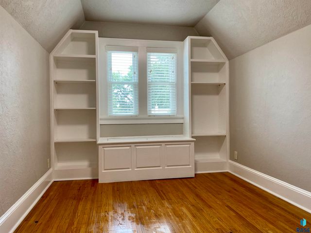 501 S Euclid Ave Avenue, Sioux Falls, SD 57104