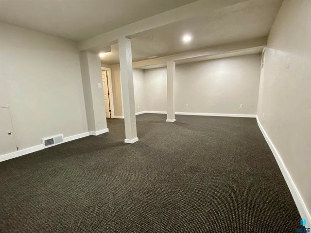 501 S Euclid Ave Avenue, Sioux Falls, SD 57104