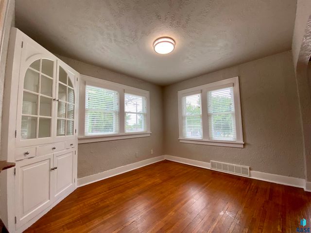 501 S Euclid Ave Avenue, Sioux Falls, SD 57104