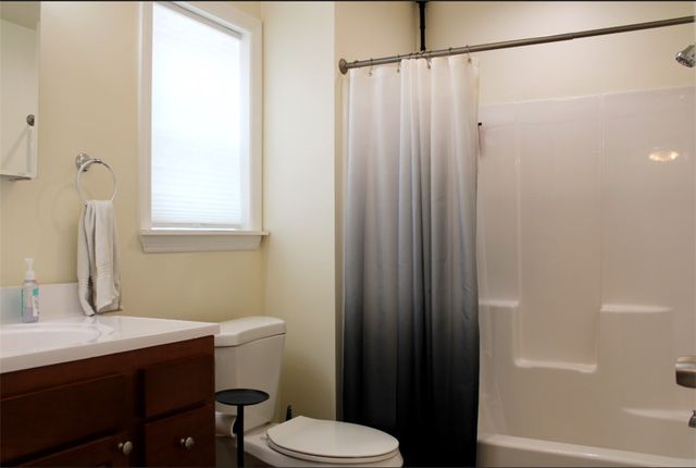 157 East College St., Canonsburg, PA 15317